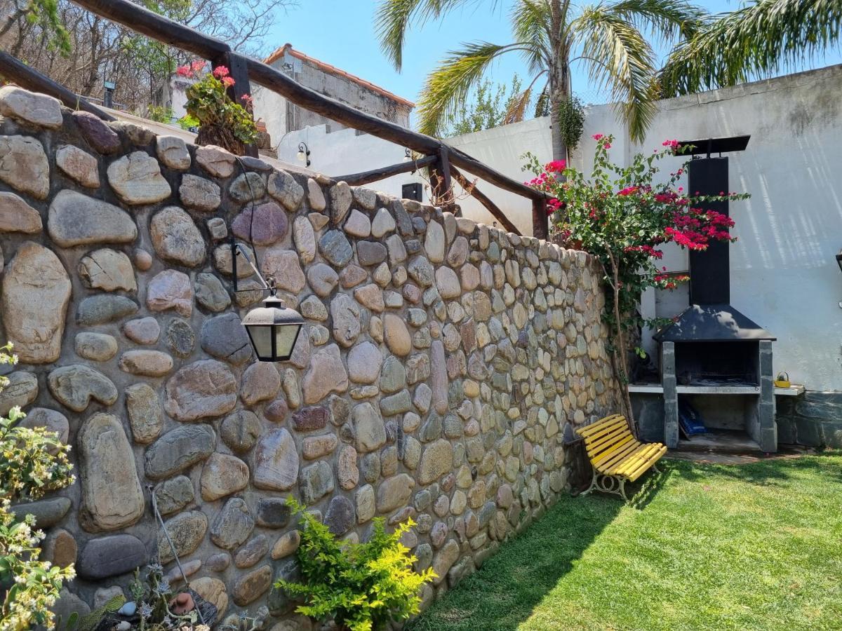 Hostal Las Rosas Salta Dış mekan fotoğraf