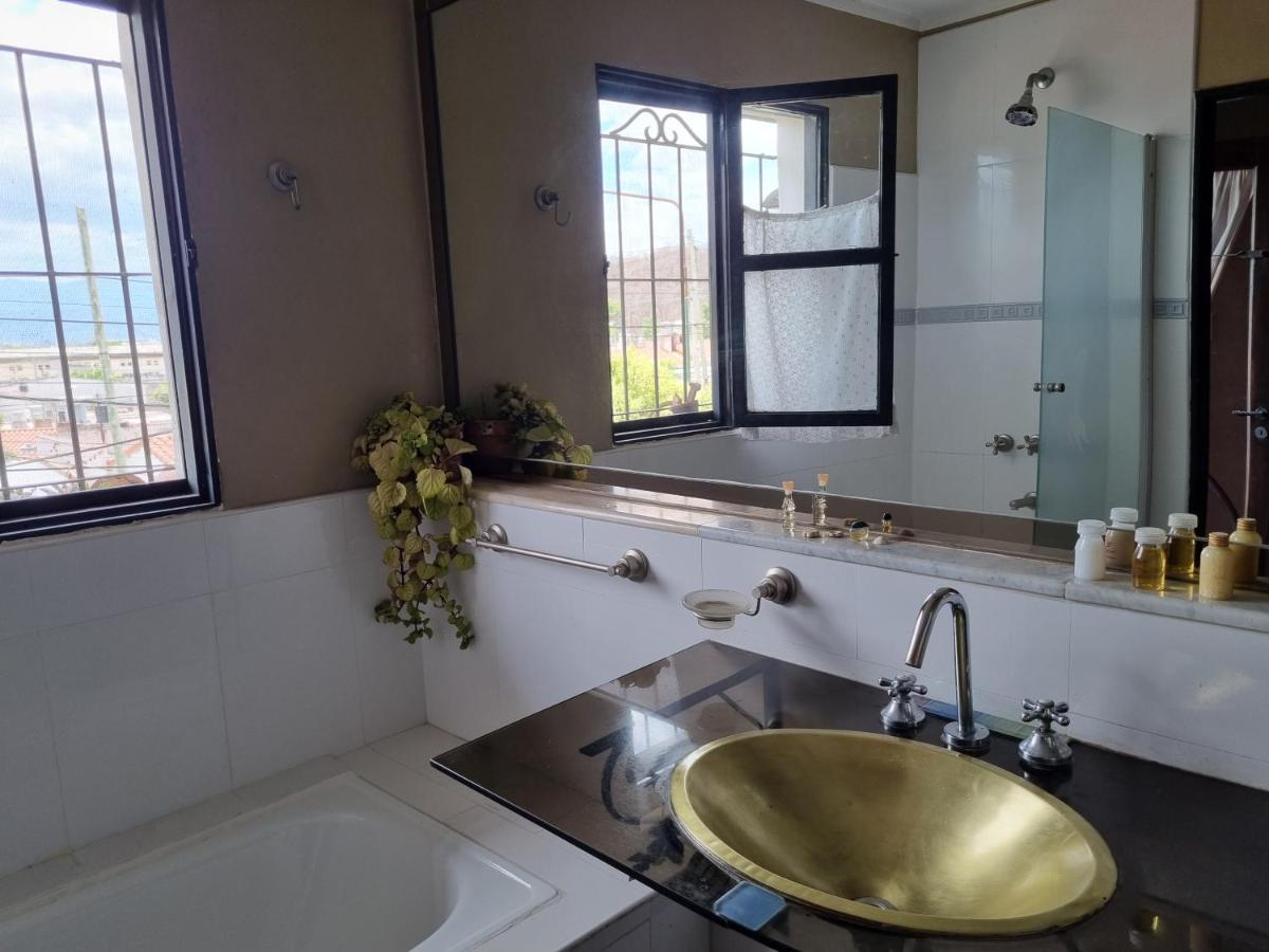 Hostal Las Rosas Salta Dış mekan fotoğraf