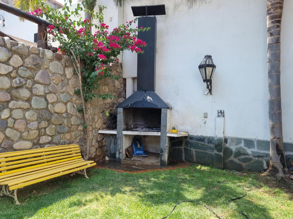 Hostal Las Rosas Salta Dış mekan fotoğraf