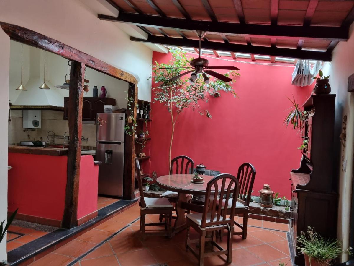Hostal Las Rosas Salta Dış mekan fotoğraf